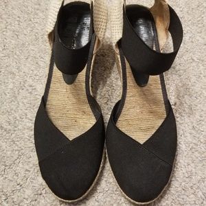 Andre Assous wedge shoes